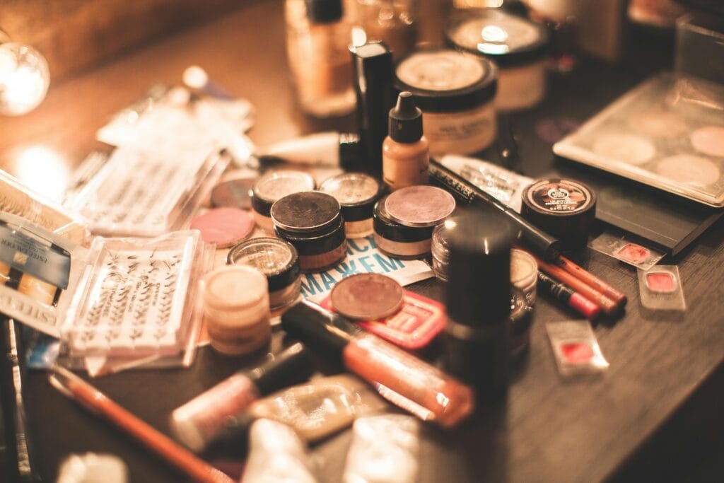 7 beauty tips for oily skin and pimples: using matte products